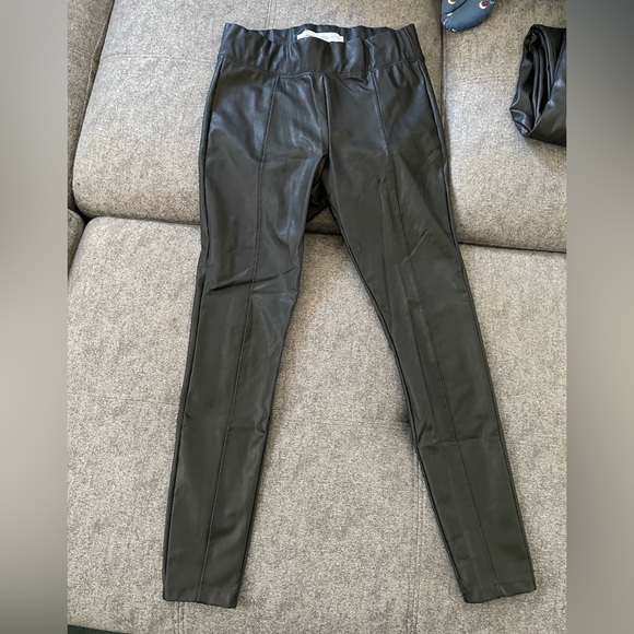 Old Navy Faux Leather Black Pants - Picture 3 of 6
